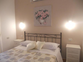 Отель B&B Le Rose  Санта Мария Ди Кастеллабате